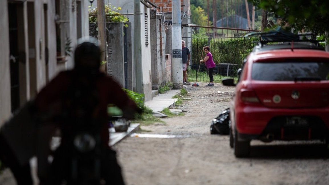 Vecinos de barrio ferroviario claman por la regularización dominial