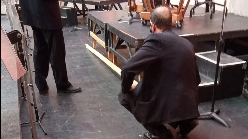 La misteriosa madera que casi causa una tragedia en el Teatro