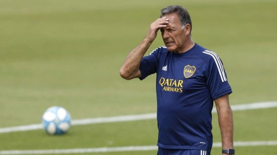 Russo ensaya cambios y Zambrano quedó aislado