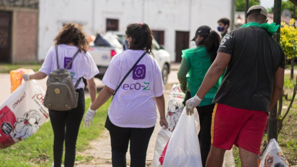 Unidos por el medioambiente, jóvenes limpiaron tres canales