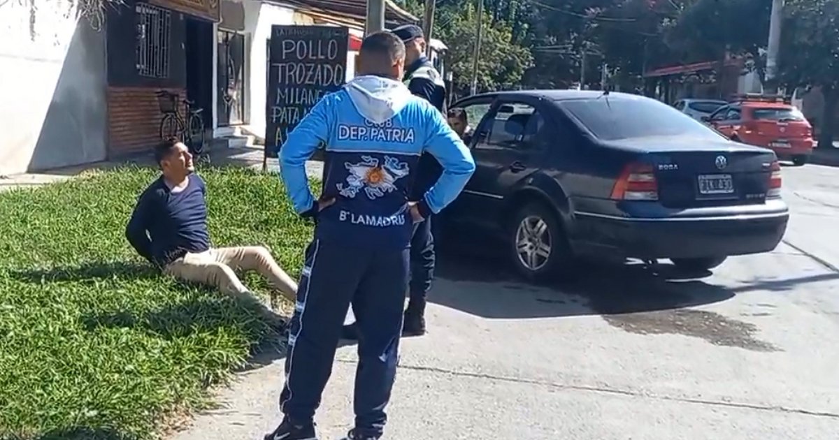 VIDEO Borracho chocó contra poste y fue detenido por querer agredir a ...
