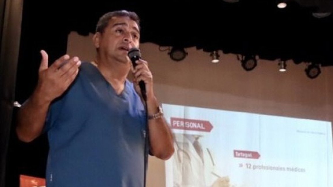 Mangione apeló a la conciencia social para eliminar los reservorios del mosquito