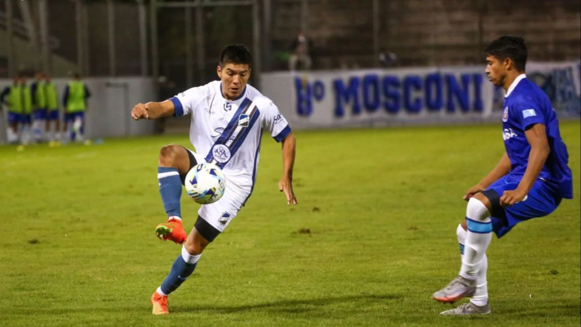 Juventud no logra despegarse de las últimas posiciones y empató con Sol de América