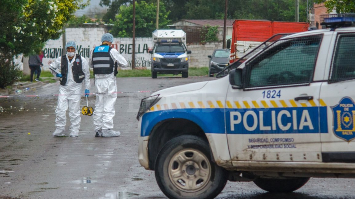 Un abuelo justiciero de 72 años asesinó a balazos a un muchacho en una calle de villa Lavalle