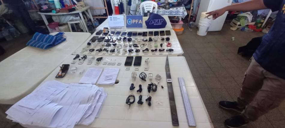 Desbaratan una banda narcocriminal internacional con 24 implicados: realizaron 27 allanamientos