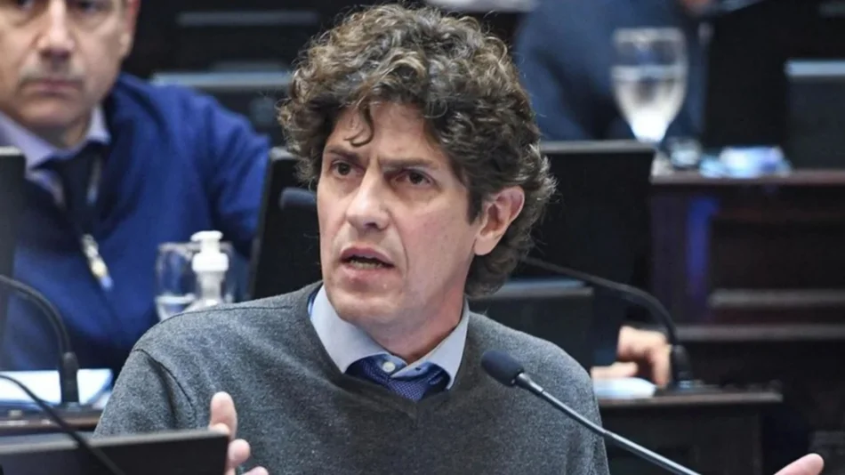 “Estábamos cobrando menos que un tuitero del presidente”, dijo Lousteau tras el aumento en las dietas del Senado