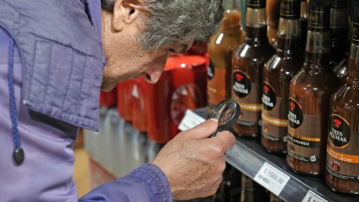 Volvió a caer el consumo en supermercados, mayoristas y centros de compras en febrero