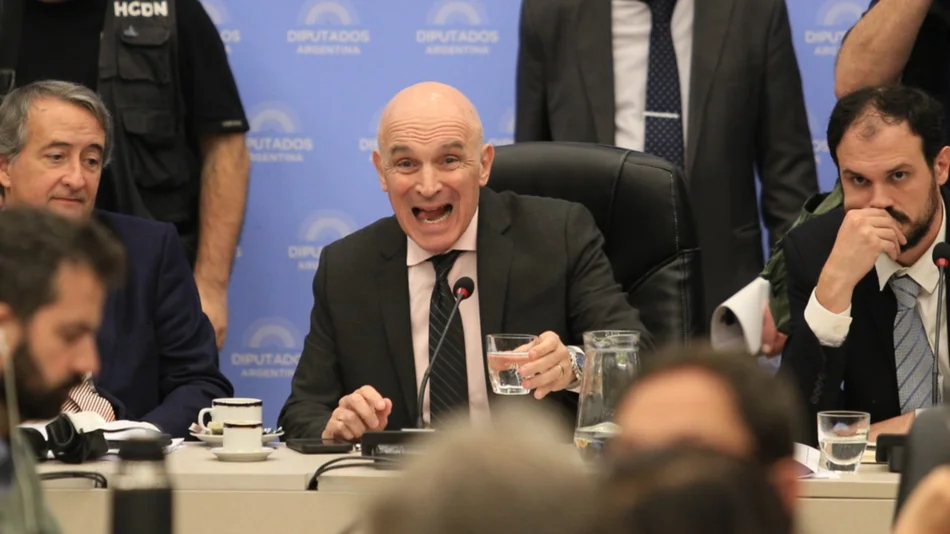El paquete fiscal del Gobierno también logró dictamen y se votará con la Ley Bases: conocé los puntos claves