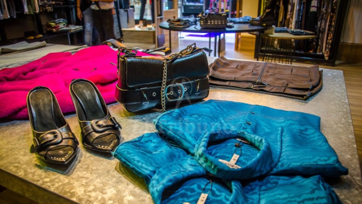 Kosiuko una de las marcas líderes en indumentaria presentó su temporada de invierno 2024 