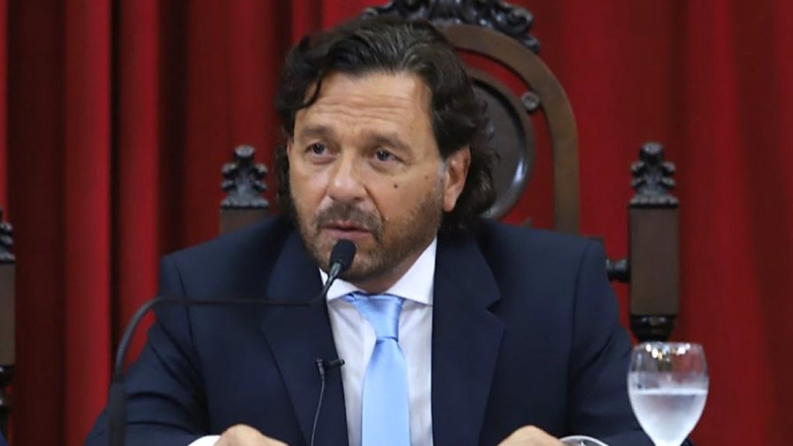  Sáenz volvió a cargar contra los privilegios del "Señor Tabaco" 