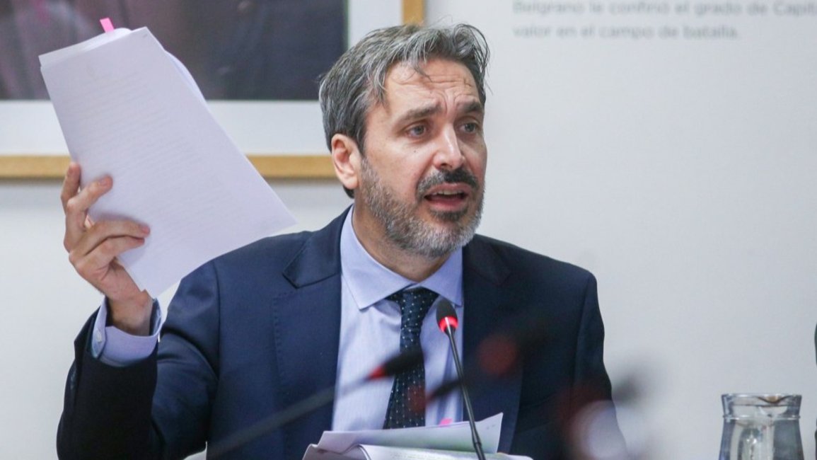 Ramos Padilla le prohibió a García Mansilla dictar sentencias mientras sea juez en comisión