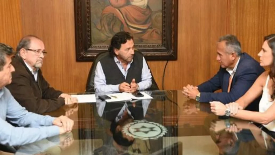 Anuncian la reactivación de obras viales comprometidas