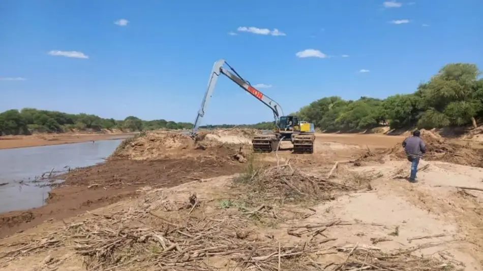 Recursos Hídricos evalúa las defensas en Santa Victoria Este