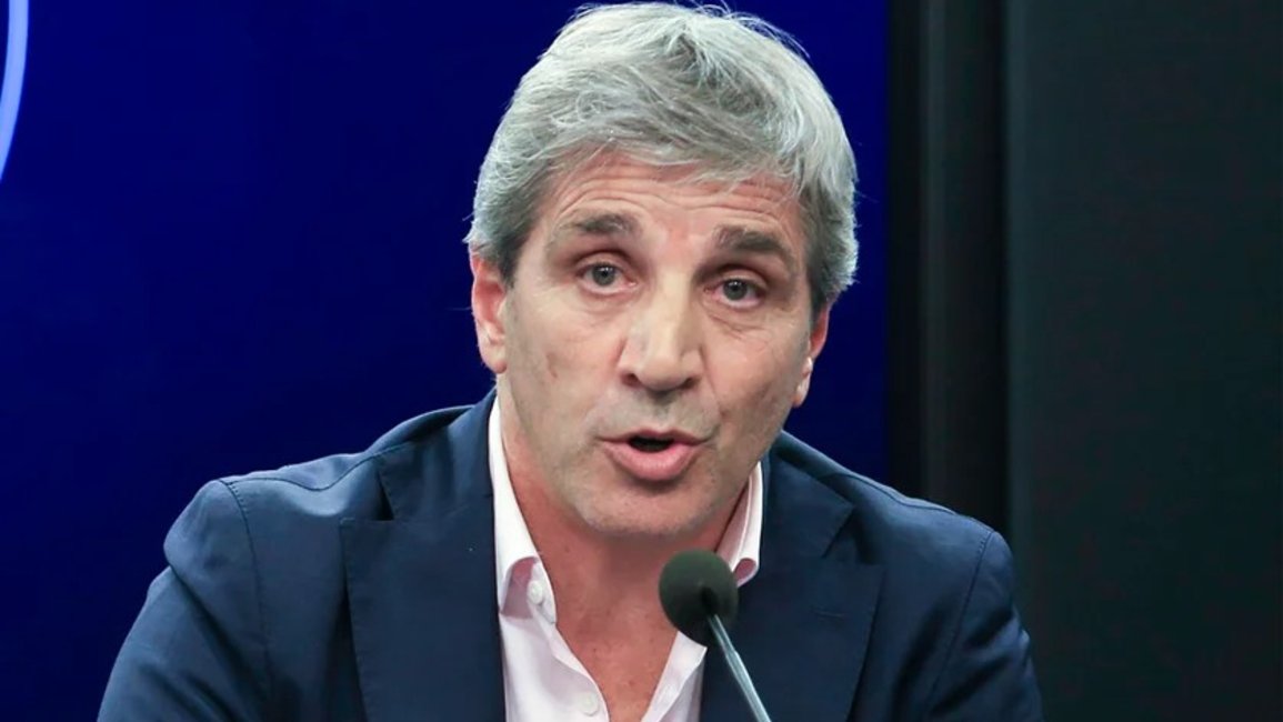 Caputo afirmó que habrá reforma impositiva y que se cumplirán las metas con el FMI
