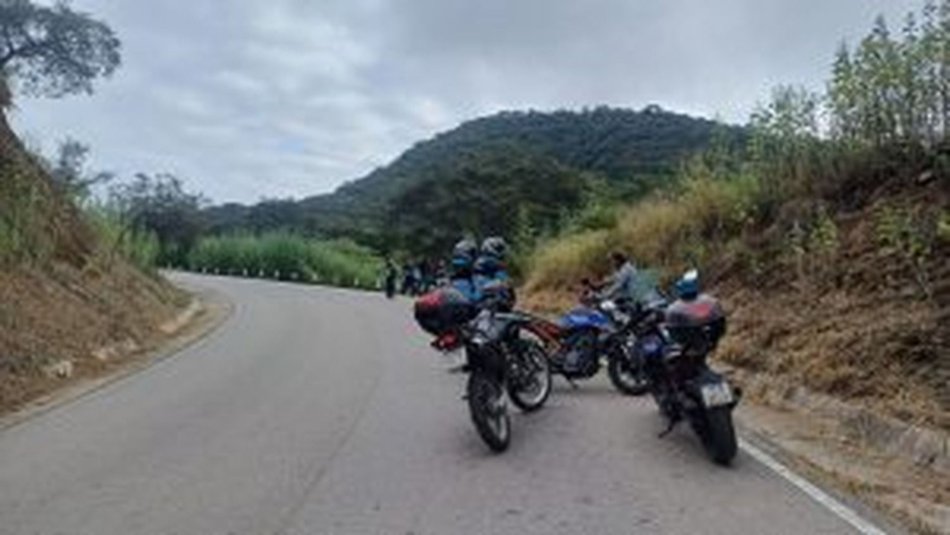 Riesgo y descontrol en el acceso norte: hacían picadas y "willy" en moto- Riesgo y descontrol en el acceso norte: hacían picadas y "willy" en moto