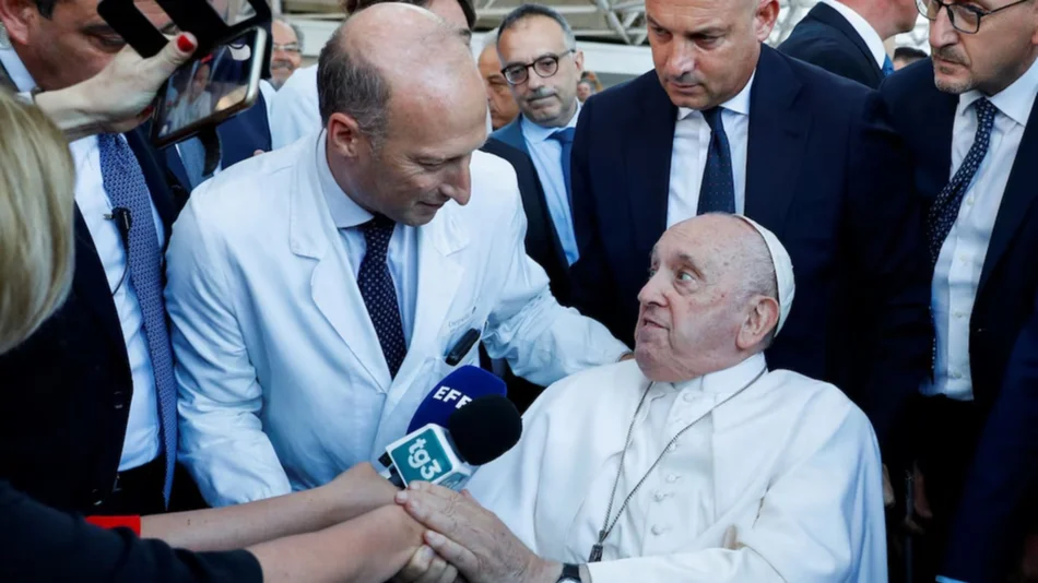 El impactante relato del médico de Francisco: "Tenía los ojos abiertos pero no respondía, no había nada que hacer”