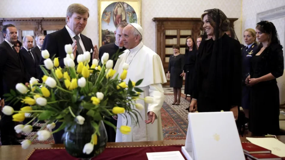 El motivo por el que Máxima Zorreguieta no pudo asistir al funeral del papa Francisco