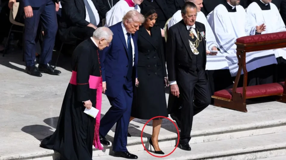 Polémica en el funeral del papa Francisco por la vestimenta de Melania Trump y la de su esposo