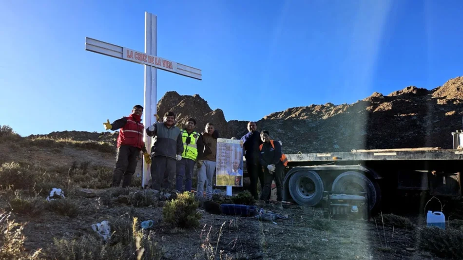 Una cruz en el cielo de la Puna: el homenaje salteño al Papa Francisco a más de 4.000 metros