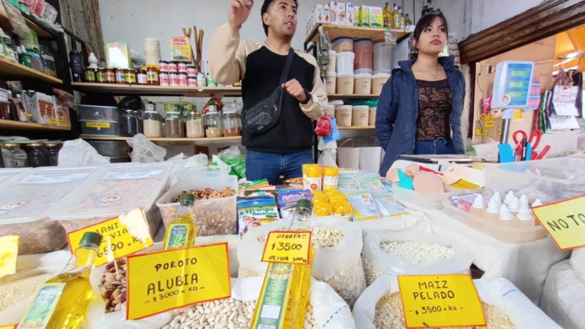 VIDEO. Buscando precios en el  mercado San Miguel: ¿Cuánto cuesta preparar  el locro del 1 de Mayo ?"