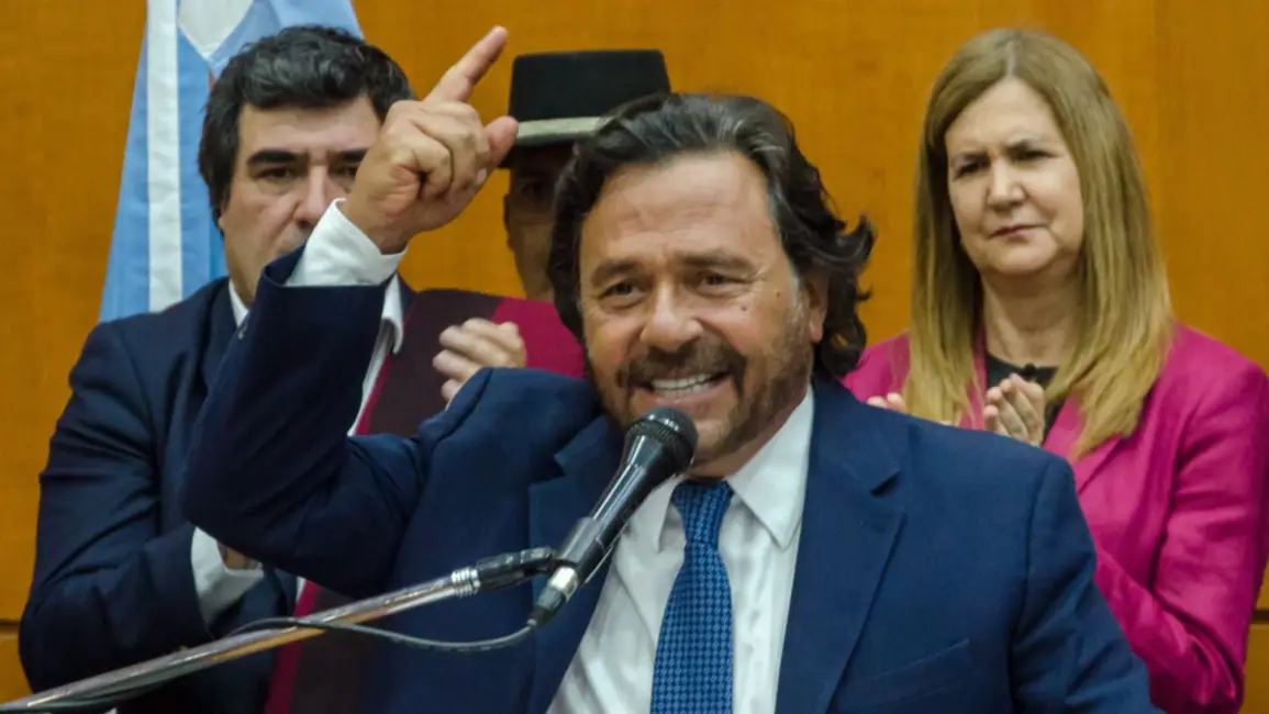 Salta aplica un plan de ajuste: congelan sueldos y frenan gastos