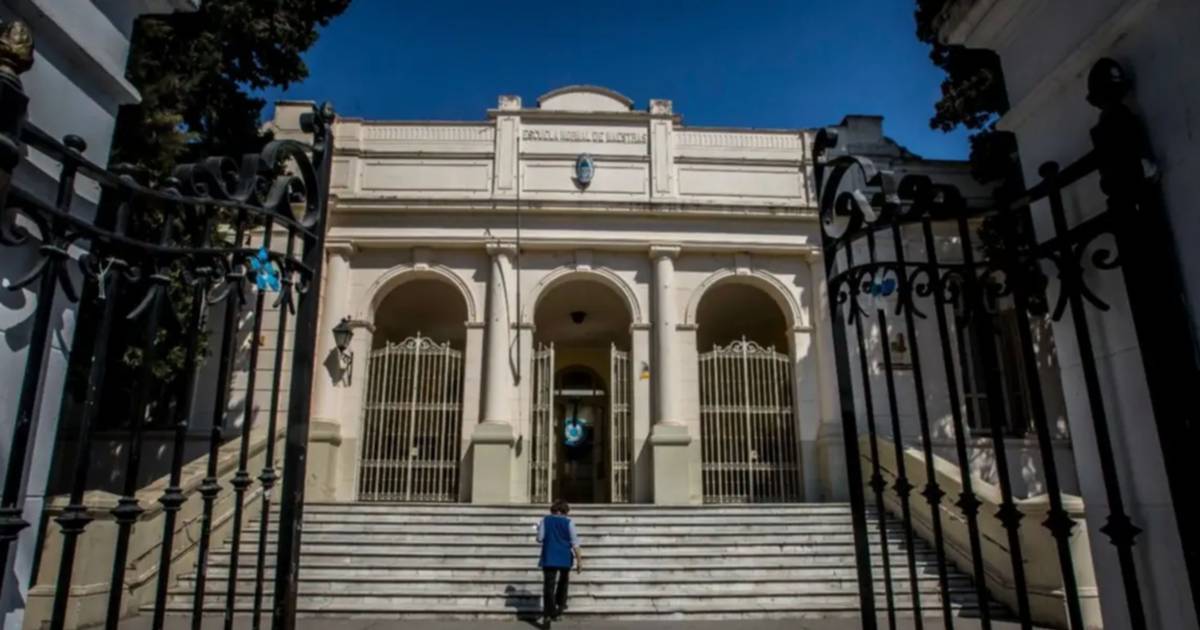 Salta: tres colegios bajo alerta por amenazas y retiros anticipados de alumnos