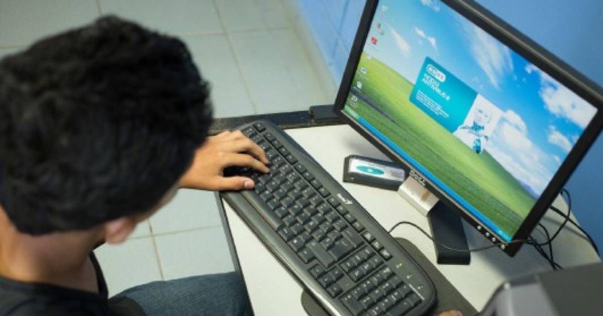 Más de 2.000 salteños cursan el secundario virtual