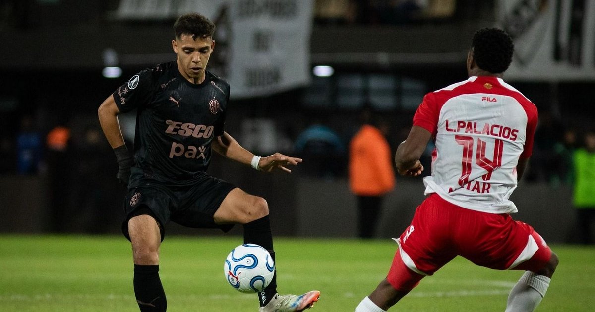 Platense le ganó a Independiente Santa Fe y se sumó a la punta del ...