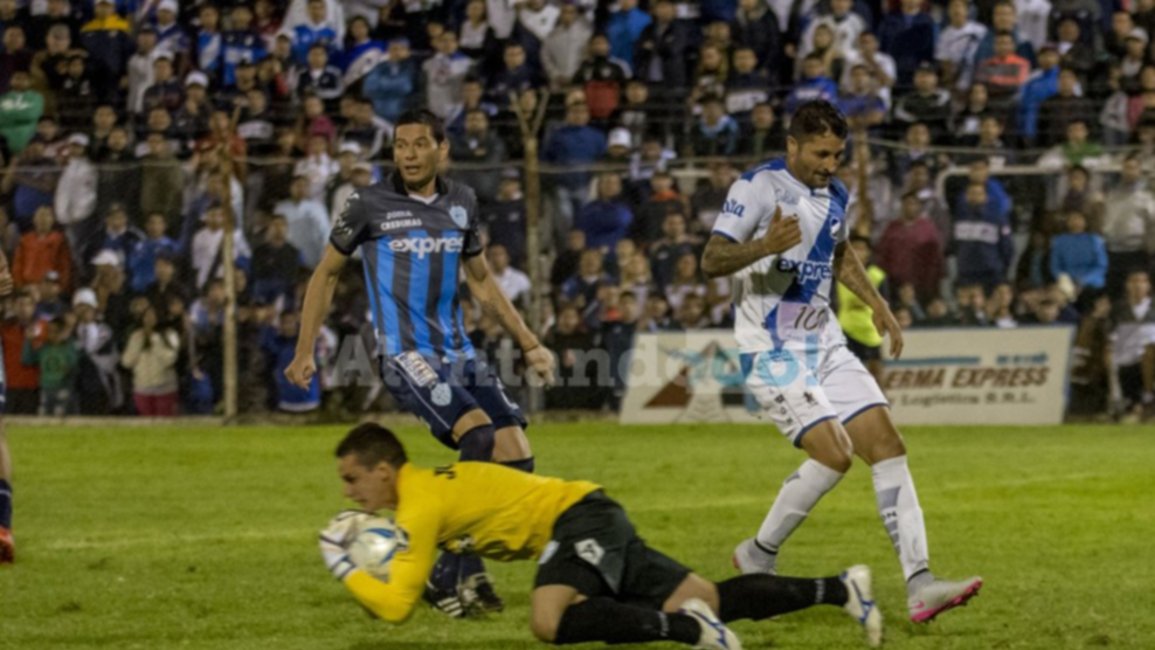 Las "finales" de albos y santos, en horario unificado: el domingo a las 15:30