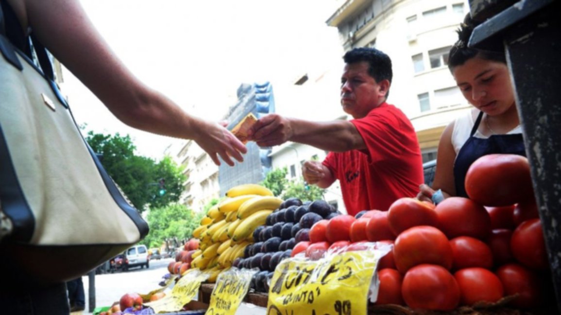 Según la UCA, hay 10 millones de argentinos con problemas de empleo