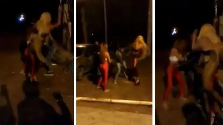 VIDEO. Travestis molieron a palos a un joven en la puerta de un boliche