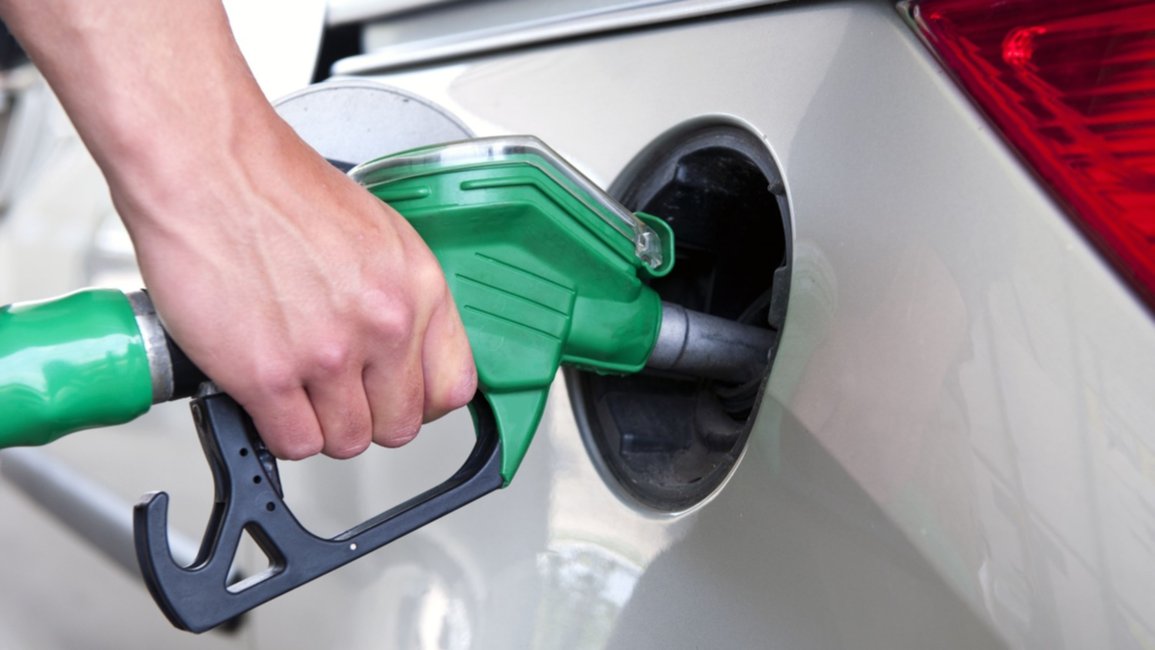 ¡Otra vez! Podría subir el combustible la próxima semana 