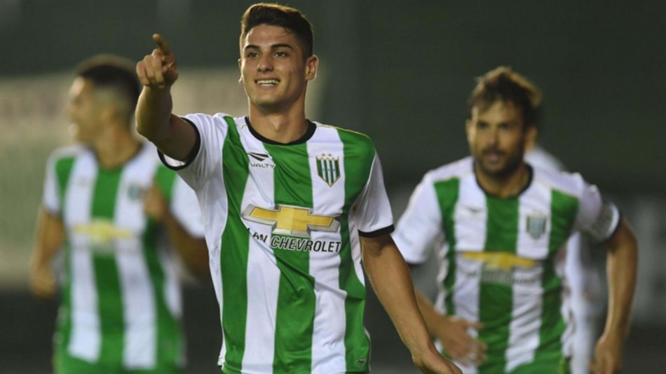 Banfield le ganó al descendido Chacarita Juniors