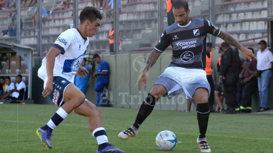 Cuervos y santos, con el calor de siempre