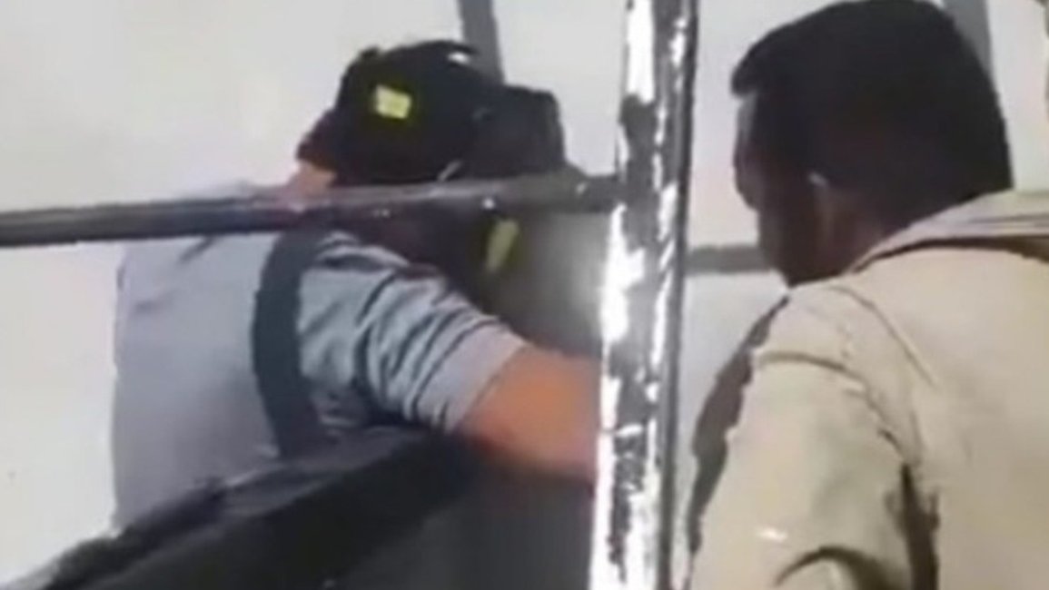 Es viernes y tu cuerpo lo sabe... Mirá el viral de los albañiles cordobeses 