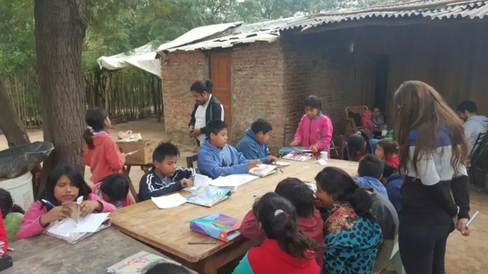 La escuelita del profe wichi necesita materiales de obra: los chicos sueñan con sus aulas tarminadas
