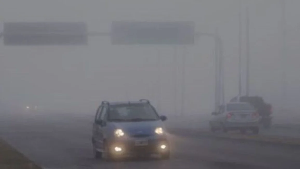 Densos bancos de niebla dificultan el tránsito por las principales rutas de Valle de Lerma