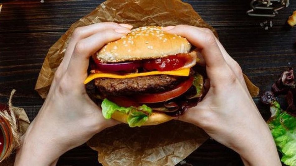 Descubren cómo funciona el mecanismo cerebral que lleva a ingerir alimentos por placer