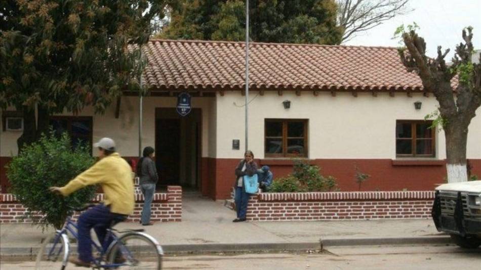 Reprimen a wichis tras el crimen de un joven en Embarcación  