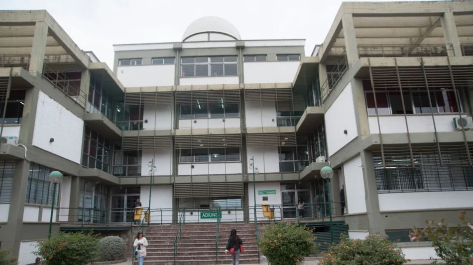 Entre 64 científicos elegidos para financiar estudios de COVID -19 hay dos salteños
