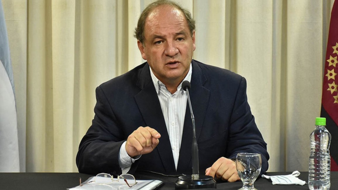 Villada hablará con un sector de taxis