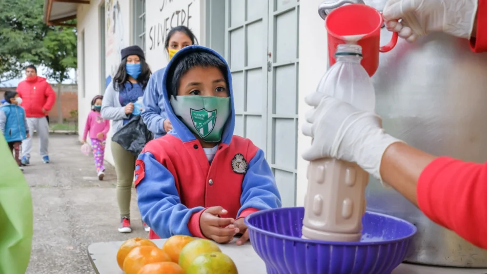 Estiman que a fin de año el 64% de los niños  en el NOA estarán en situación de pobreza