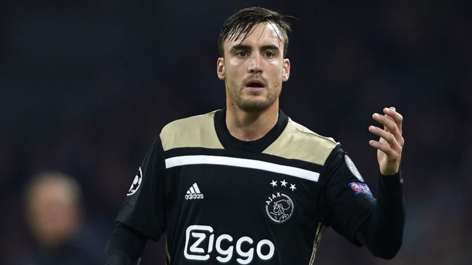 El Ajax "larga" a Tagliafico por no menos de 25 millones de euros