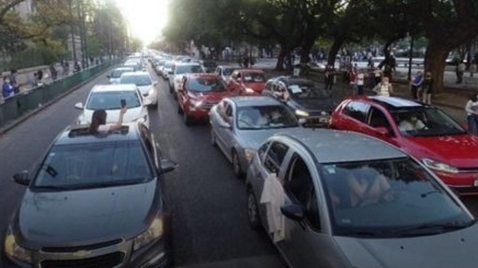 Córdoba: caravana de trabajadores de la salud contra imputaciones a médicos