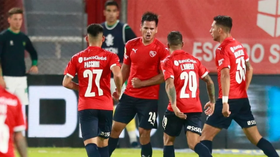 Independiente arriesga su liderazgo en Brasil y Newell's busca ahogar penas en Chile