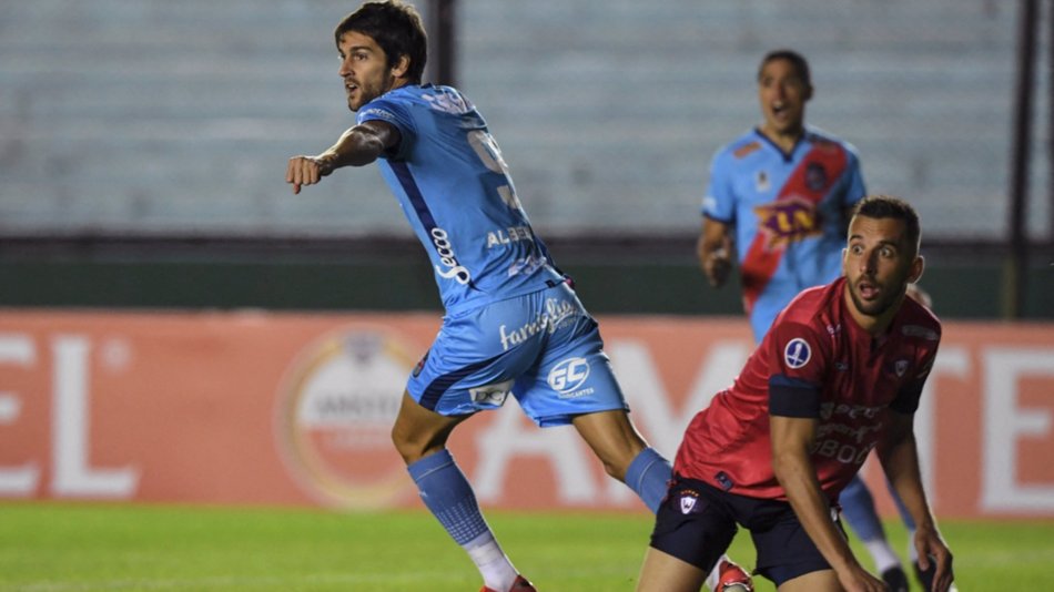 Arsenal goleó a Wilstermann y va por Ceará de Brasil