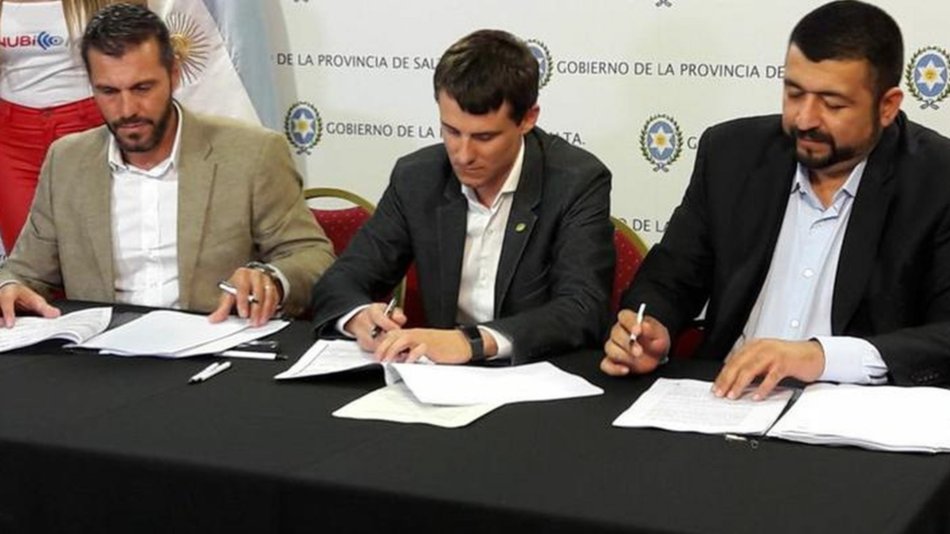  Salta conectada, el otro frente  de los servicios dolarizados