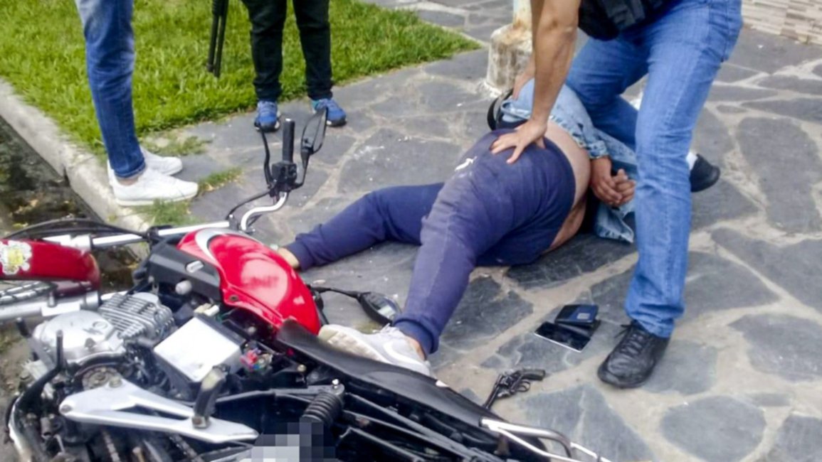 Atrapan y golpean  a un motochorro  en la vía pública	