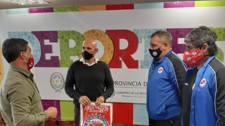 Exitosa visita de Argentinos Juniors por toda la provincia