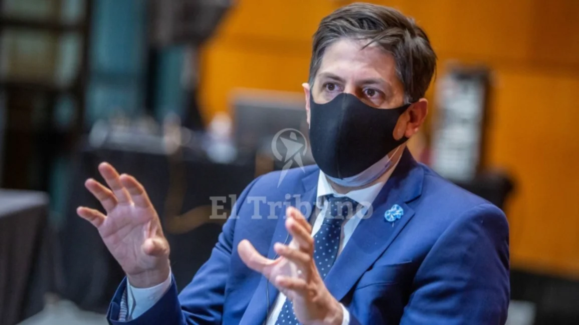 Trotta: "Para nosotros tiene enorme prioridad la presencialidad"